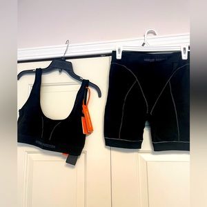 HERON PRESTON
Black Seamless Sport Shorts